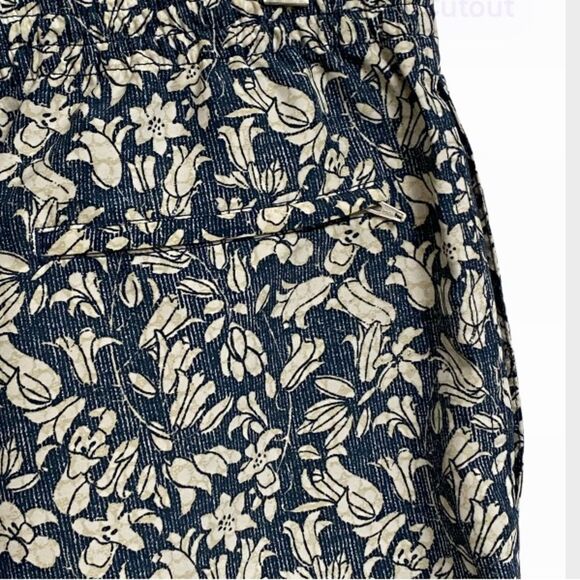 Club Monaco Swim Trunks Men's Size M Floral Print Blue White Beige Elastic Waist - Picture 12 of 15